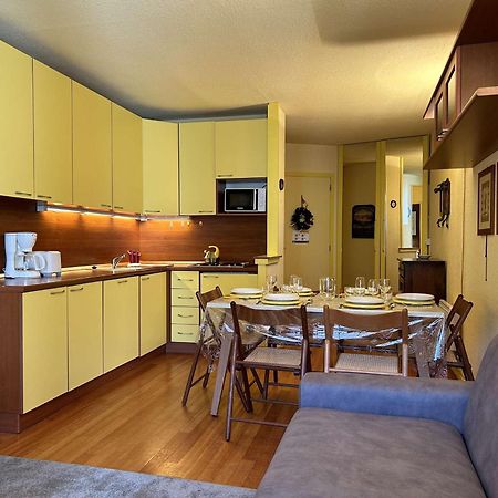Appartement Skis Aux Pieds, 6 Pers Avec Parking, Montgenevre - Fr-1-330D-7 Bagian luar foto