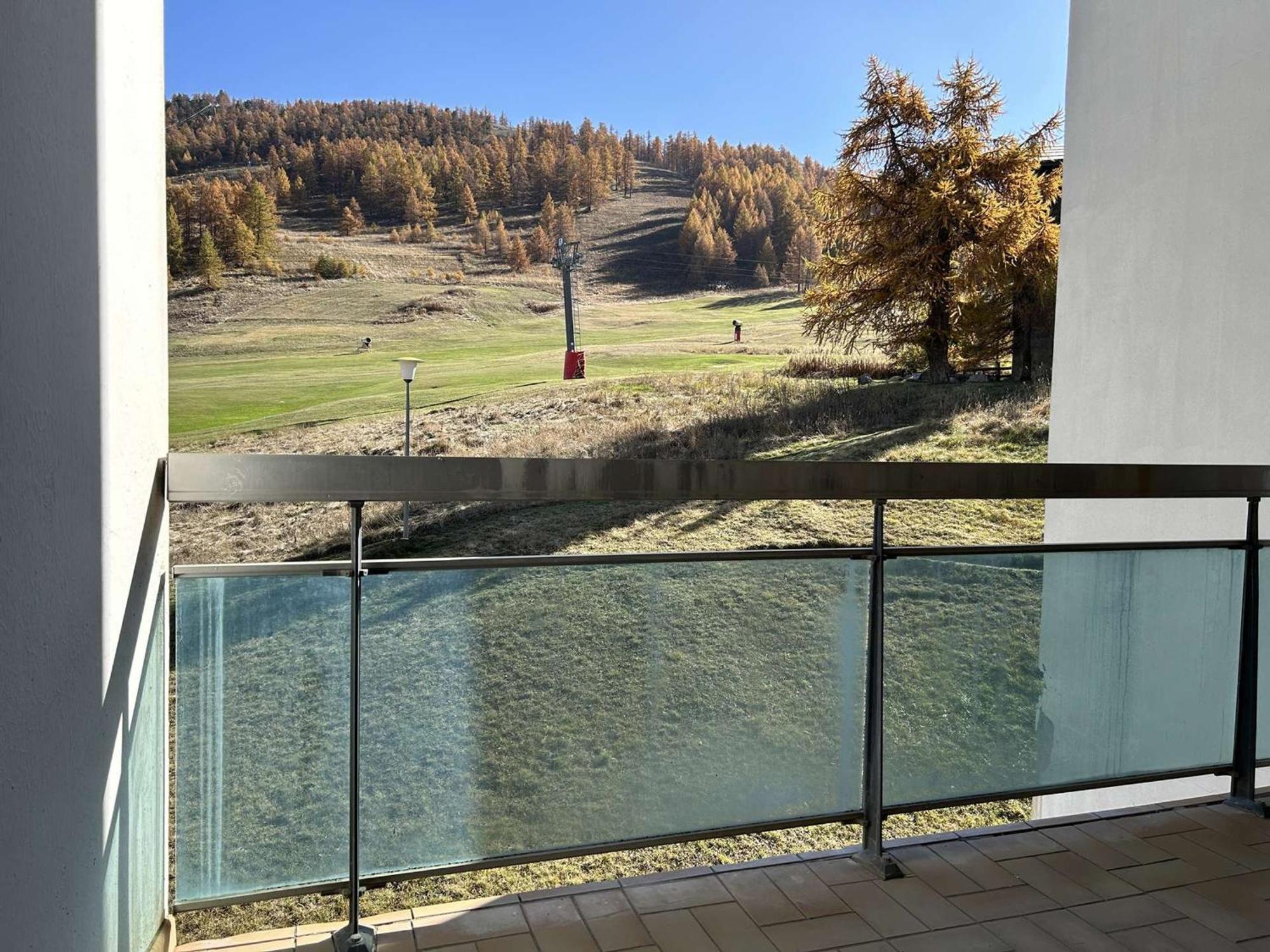 Appartement Skis Aux Pieds, 6 Pers Avec Parking, Montgenevre - Fr-1-330D-7 Bagian luar foto